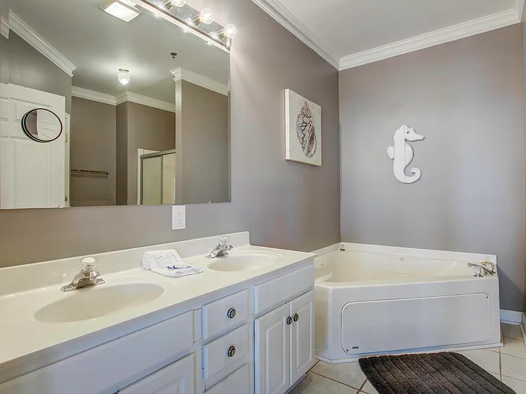 106 Arctic Ave #1DD — Photo 9