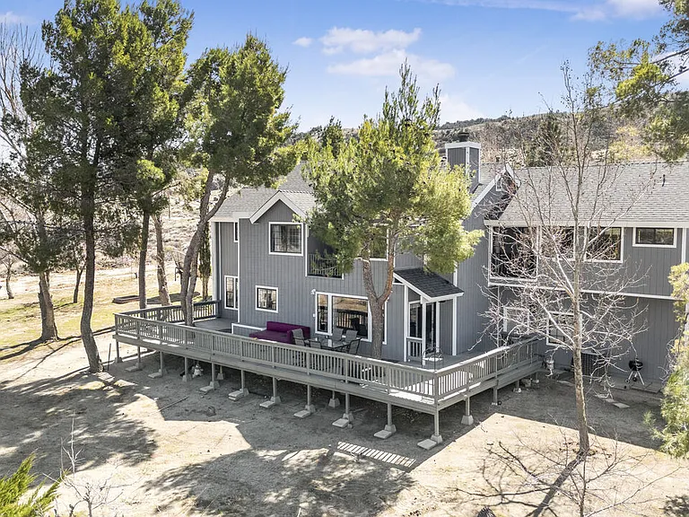 34315 Lancaster Rd — Photo 2