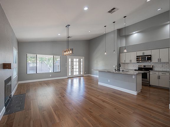 5th image of 1873 E Chilton Dr