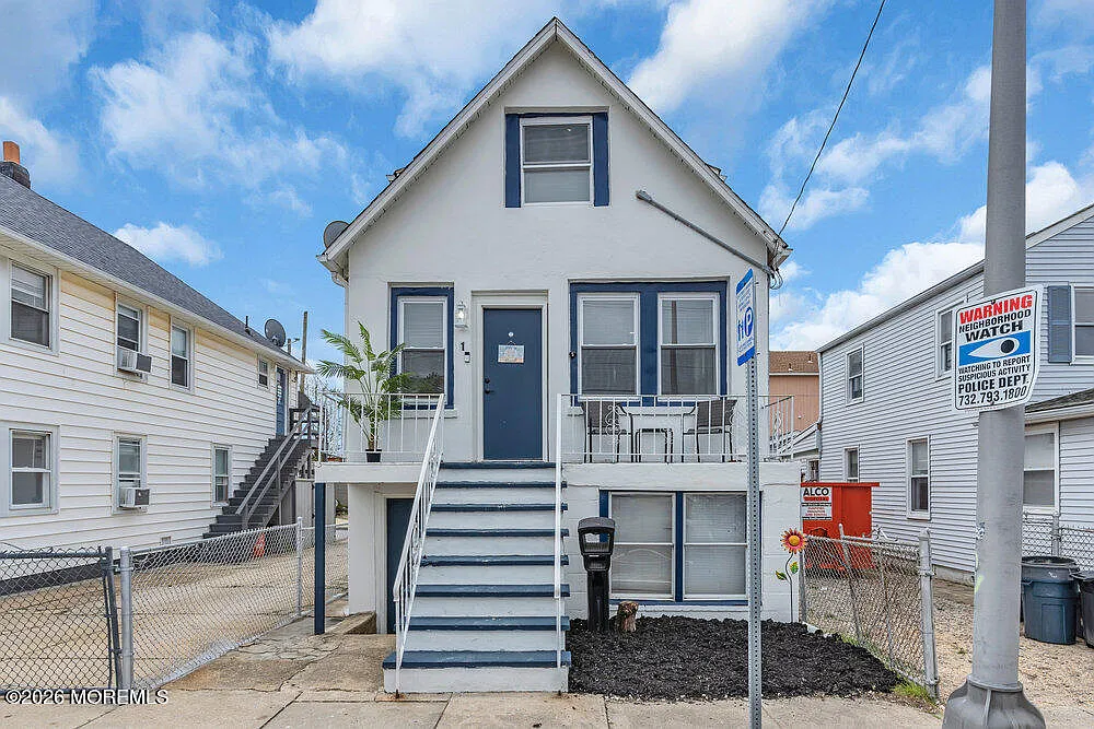 115 Blaine Avenue photo 1