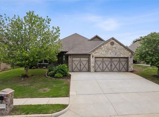 5808 Lindhurst Rd, Edmond, OK 73034