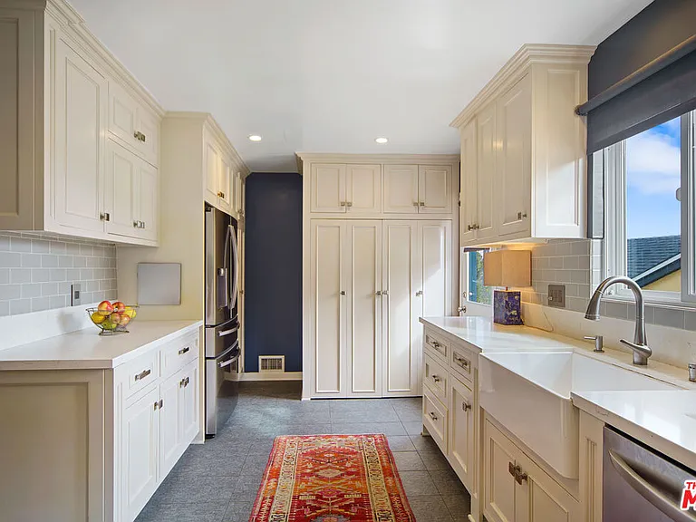3085 Motor Ave — Photo 17