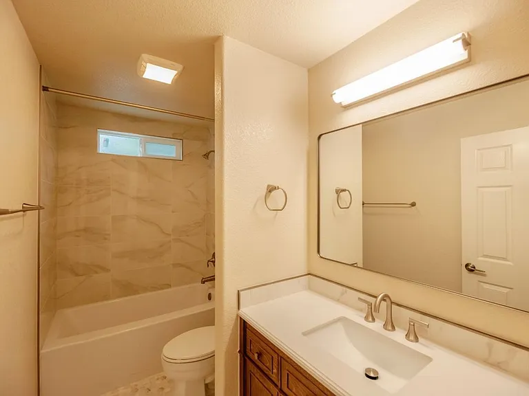 7562 Wheeldale Cir — Photo 21