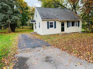2778 Cold Springs Rd, Baldwinsville, NY 13027