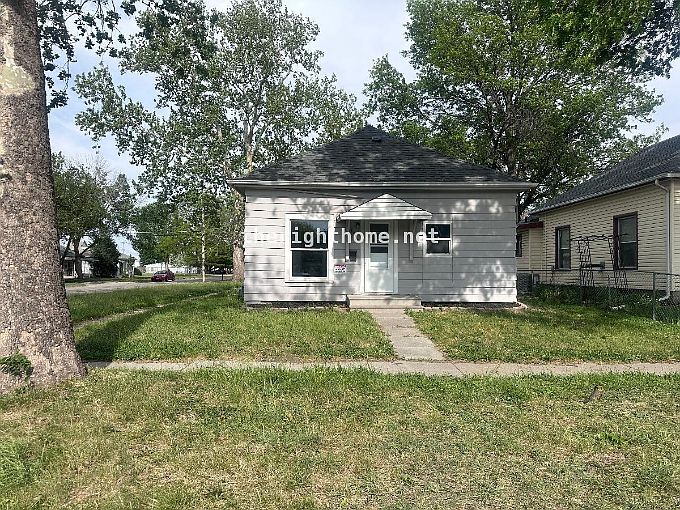 1st image of 4444 N 60th St