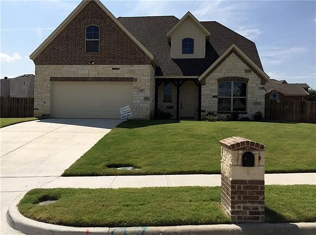 1st image of 707 Oak Creek Dr