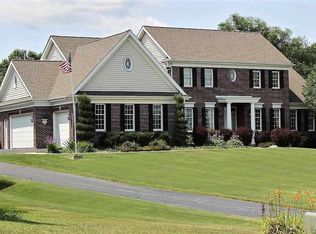 8071 Charissas Pl, Roscoe, IL 61073