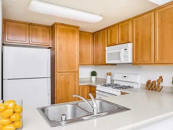 4th image of 5201 Laguna Oaks Dr Unit 87