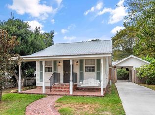 9821 Royal St, Saint Francisville, LA 70775