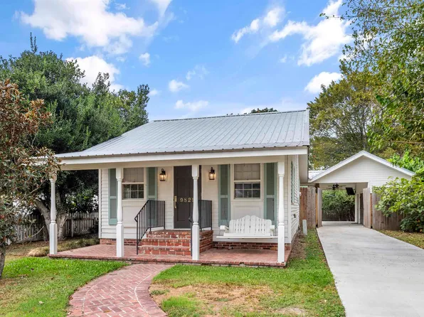 9821 Royal St, Saint Francisville, LA 70775