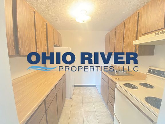 4th image of 700 Northwood Ct #204