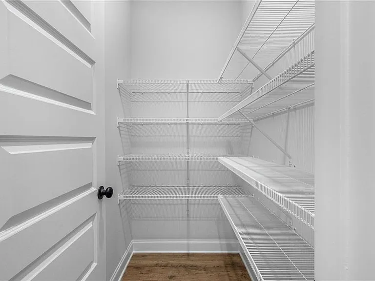 448 Banff Dr — Photo 10