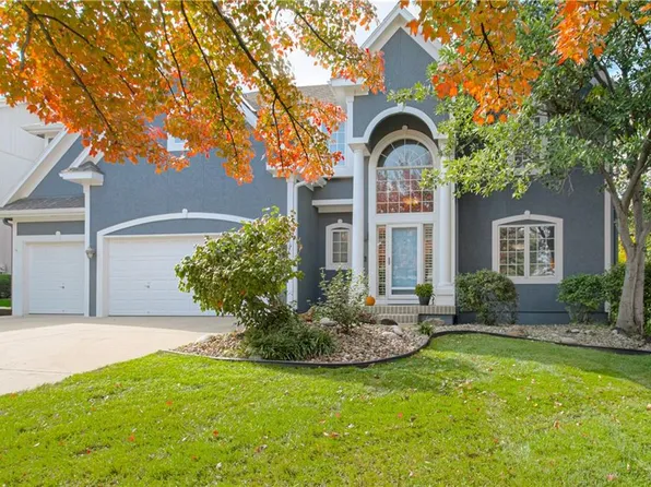 9844 Stevenson St, Lenexa, KS 66220