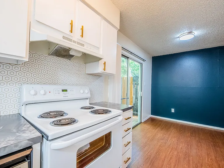 4209 Avenue B — Photo 30