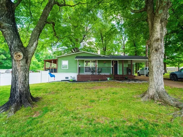 901 Glendale Ave, Muscle Shoals, AL 35661