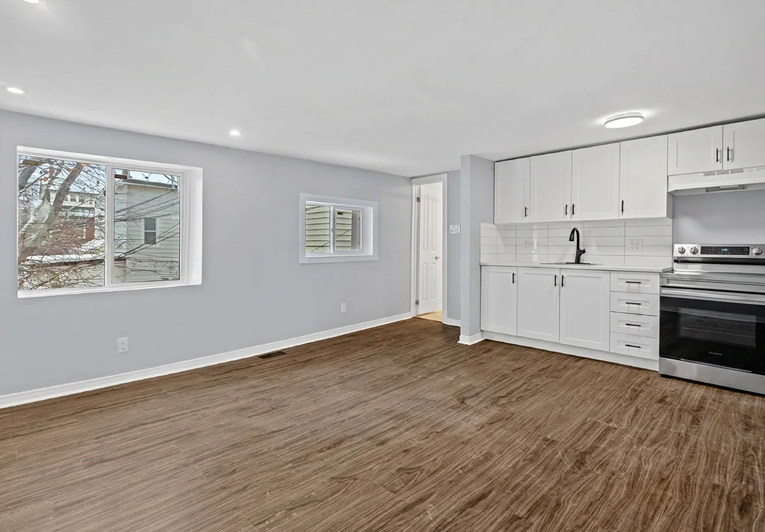 235 Percy Street — Photo 1