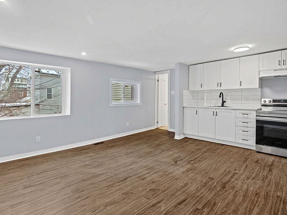 1st image of 235 Percy St #1