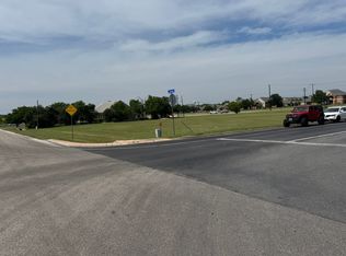 909 Old 1460 Trl, Georgetown, TX 78626