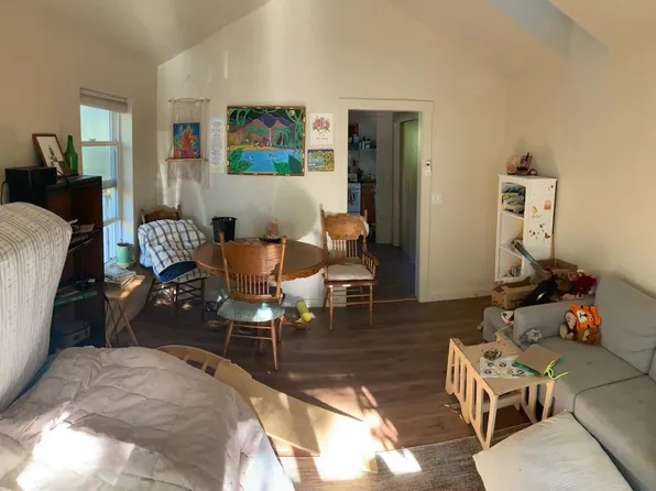 815 Oak St, Ashland, OR 97520