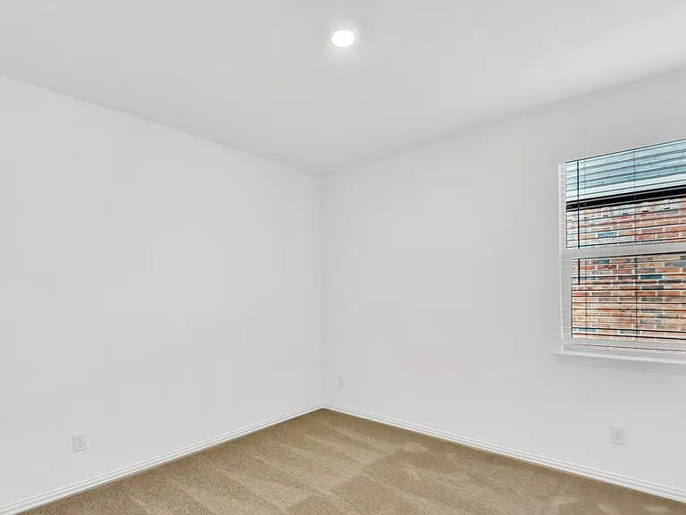 5126 Penrose Dr — Photo 8