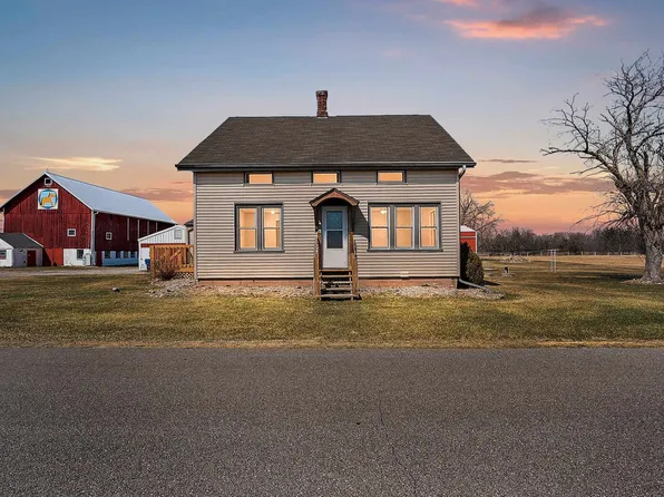 W444 Carlson Ln, Oconto Falls, WI 54154