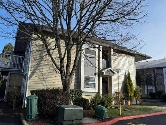 2nd image of 4686 W Powell Blvd Unit 242