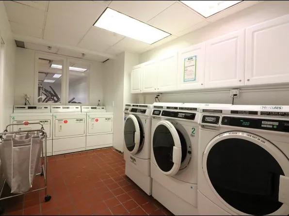 343 West 51st Street image 8 of 8