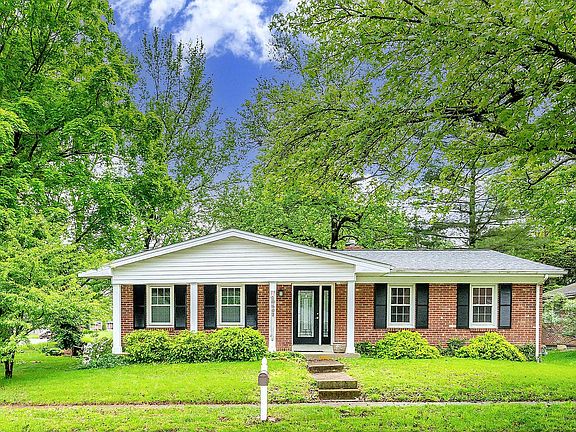 2nd image of 10602 Tioga Ct