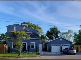 564 Lyons Ln #2, Oakville, ON L6J 2Y1