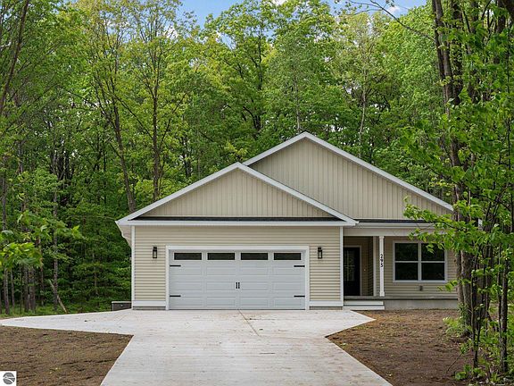 5th image of 295 Bramblewood Dr