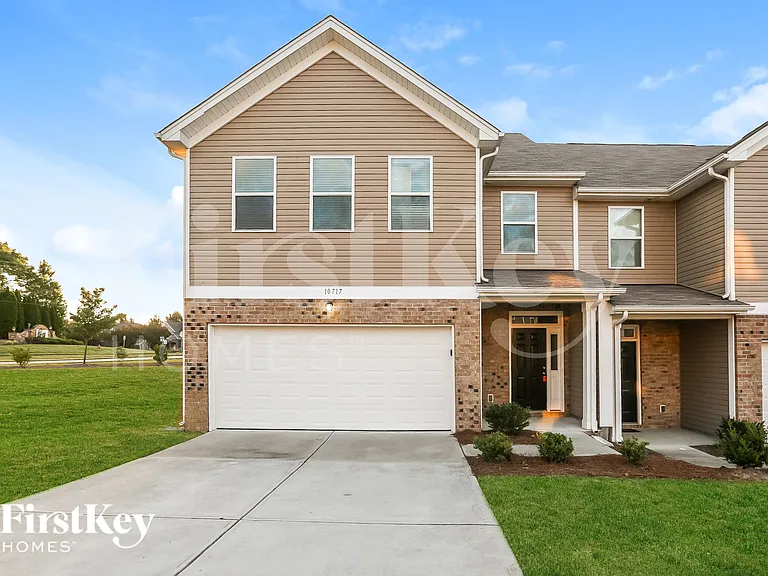10717 Rivergate Dr NW — Photo 1