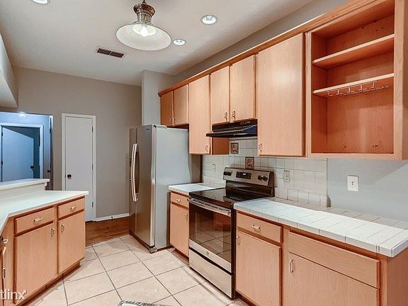 2nd image of 8820 Parliament Ct