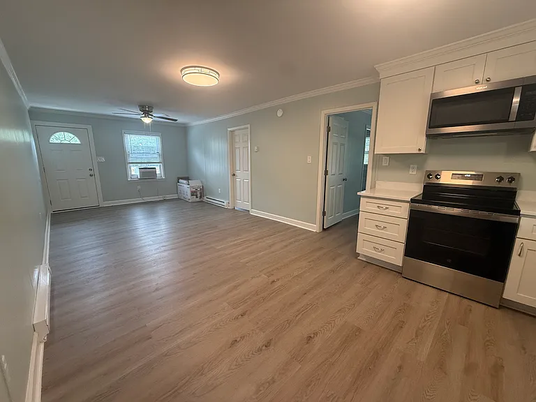120 N Pinewood Dr #2 — Photo 13