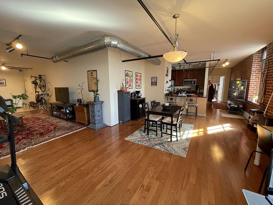 1st image of 815 Porter St APT 323