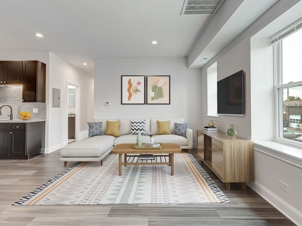 4176 W Montrose Ave #4401-2E