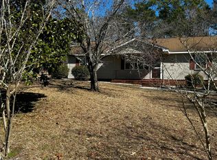 312 Sorin Cir, Elloree, SC 29047