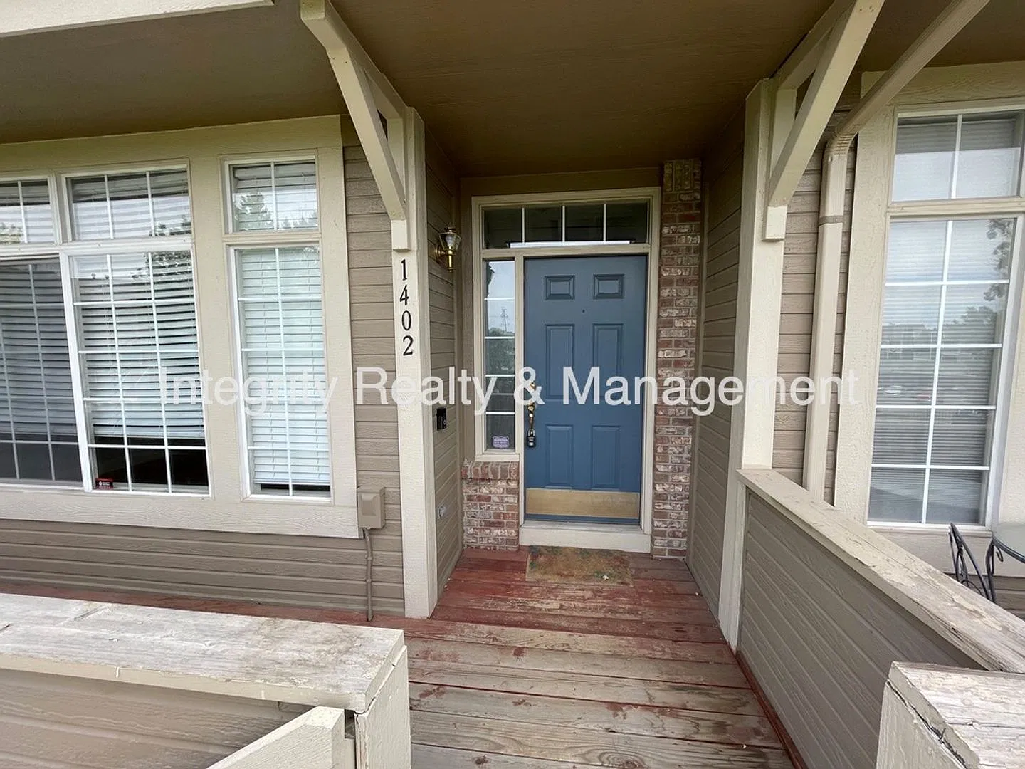 2 Bed/2.5 Bath Townhome, 1924 sq ft, 5555 E Briarwood Ave #1402 — Photo 3