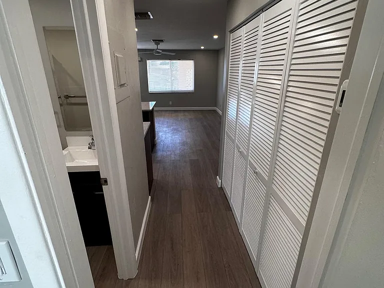 2909 Middle River Dr #203 — Photo 6