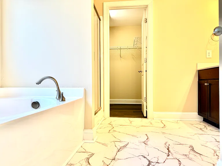 241 Sweet Violet Dr — Photo 28