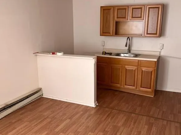 669 E Lippincott St, Philadelphia, PA 19134