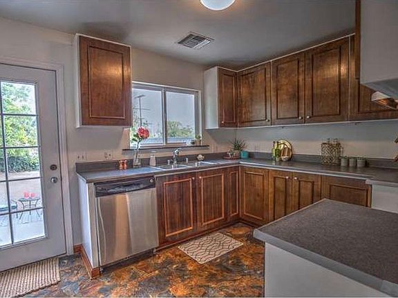 4th image of 1818 N Avenue 51