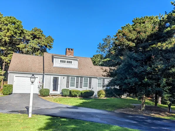 26 Packet Drive, Dennis, MA 02638