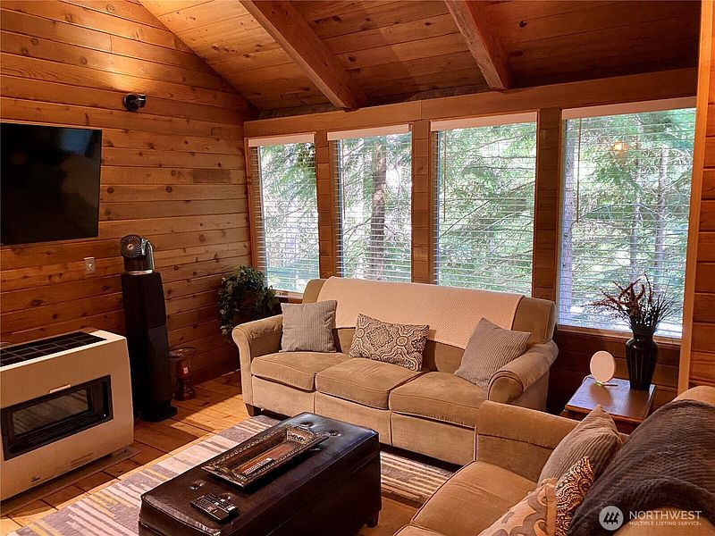 2nd image of 16726 Mountain Side Drive E