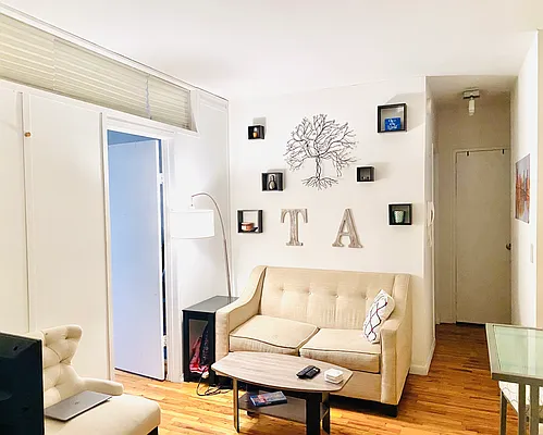 Rented by Compass | media 5