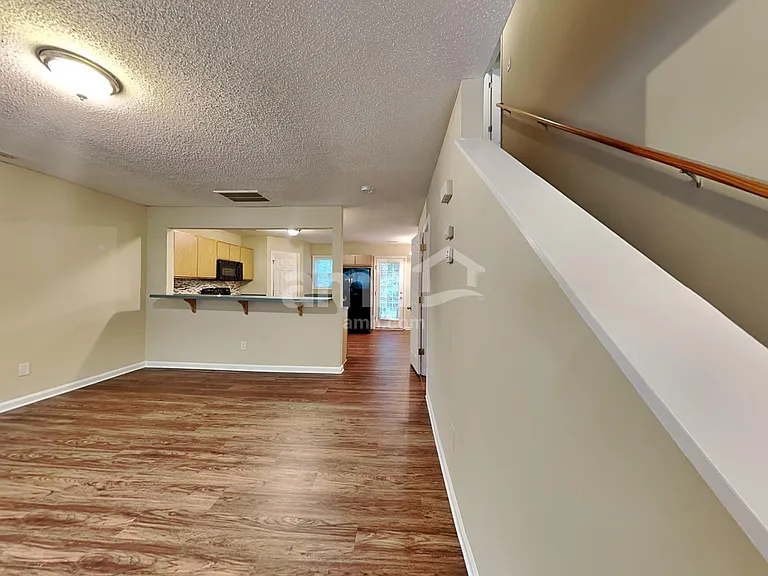803 Woodgreen Dr — Photo 7