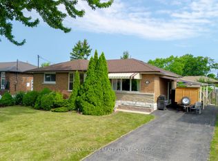 15 Michael Dr S, Pt Colborne, ON L3K3C3