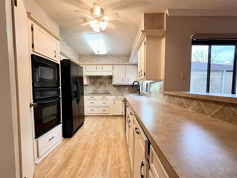 11954 Brook Meadows Ln — Photo 6