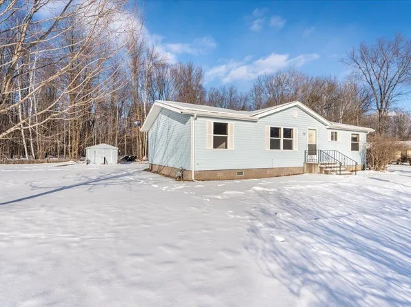 325 Goad Dr, Wrenshall, MN 55797