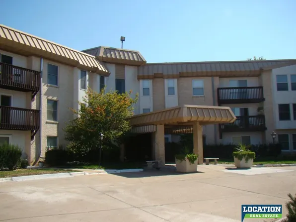 4000 S 56th St APT 249B, Lincoln, NE 68506