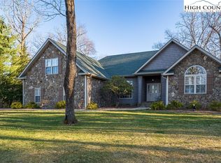 158 Northview Rdg, Glade Valley, NC 28627